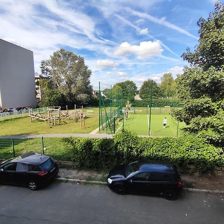 Room & Parking In Shared Appartment With Proprietor L 25 Mins From Paris Gare Du Nord, Cdg Airport & Stade De France Montmagny المظهر الخارجي الصورة
